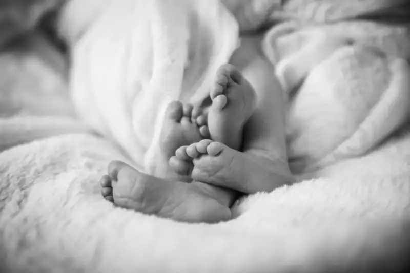In-home newborn photography by Kaptured by Krystal, photo 7